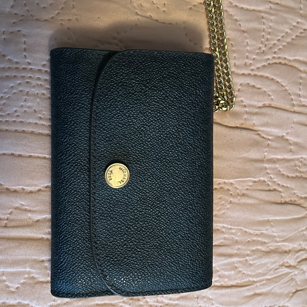 Michael Kors wristlet navy with removable pockets!